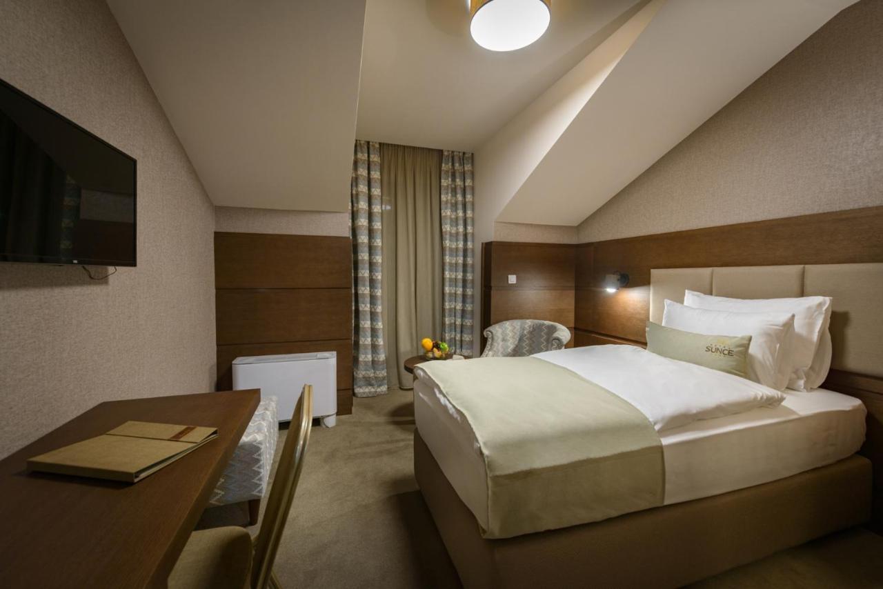 Hotel Sunce ソコバニャ エクステリア 写真
